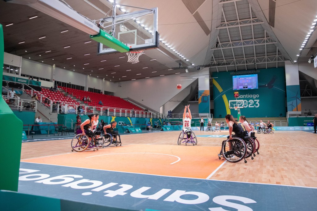 Rose Hollermann shoots a free throw.