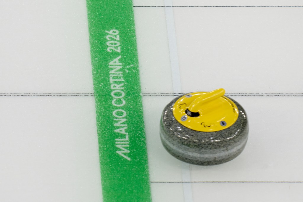 JAPAN WITHSTANDS LATE UNITED STATES RALLY TO WIN 7–5 IN MIXED DOUBLES WHEELCHAIR&nbsp;CURLING